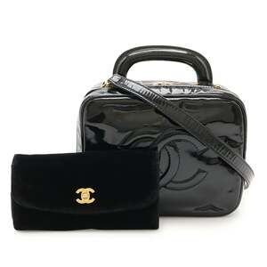 CHANEL Black Leather Logo Shoulder Bag